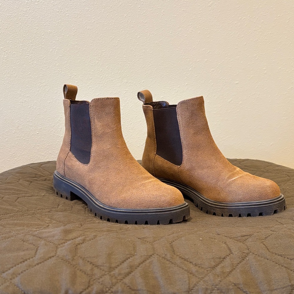 Brown Suede Chelsea Boots